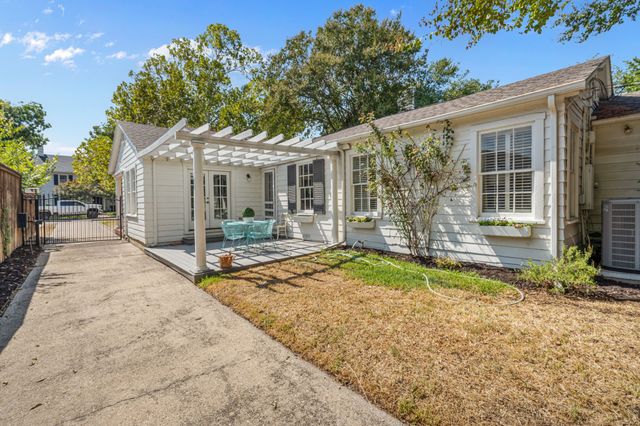 4058 Modlin Avenue, Fort Worth, TX 76107