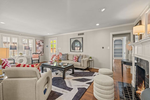 4058 Modlin Avenue, Fort Worth, TX 76107
