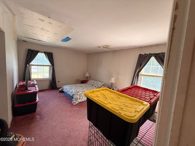 40 Newport Drive, Manalapan, NJ 07726