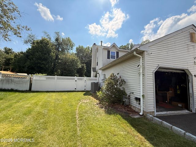 40 Newport Drive, Manalapan, NJ 07726