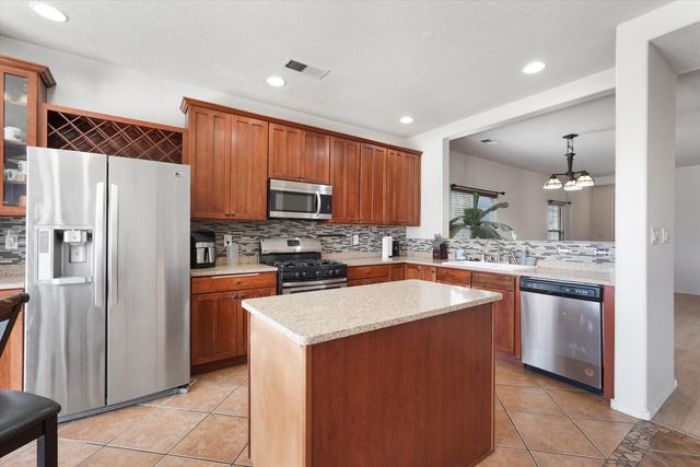5524 Gladstone Drive NE, Rio Rancho, NM 87144