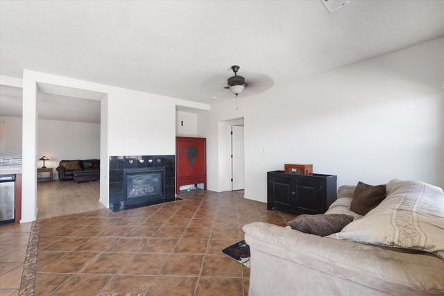 5524 Gladstone Drive NE, Rio Rancho, NM 87144