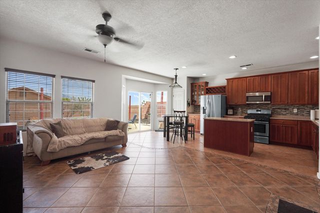 5524 Gladstone Drive NE, Rio Rancho, NM 87144