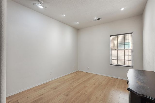 5524 Gladstone Drive NE, Rio Rancho, NM 87144