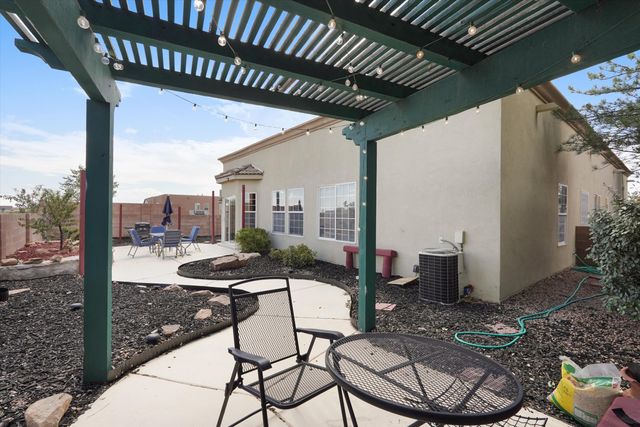 5524 Gladstone Drive NE, Rio Rancho, NM 87144