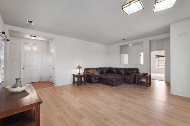 5524 Gladstone Drive NE, Rio Rancho, NM 87144