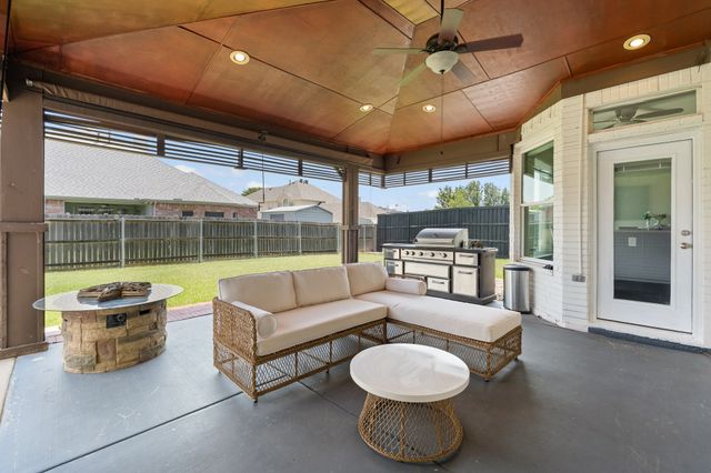 2814 Saint Maria Drive, Mansfield, TX 76063