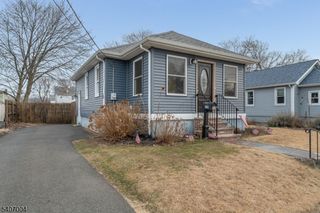 219 Gertrude Ter, Dunellen Boro, NJ 08812