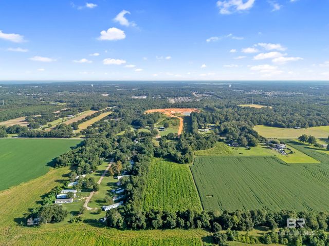 9590 County Road 34, Fairhope, AL 36526