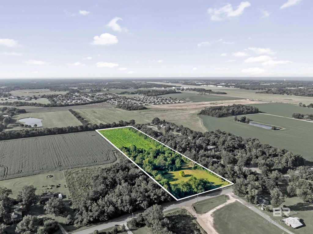 9590 County Road 34, Fairhope, AL 36526