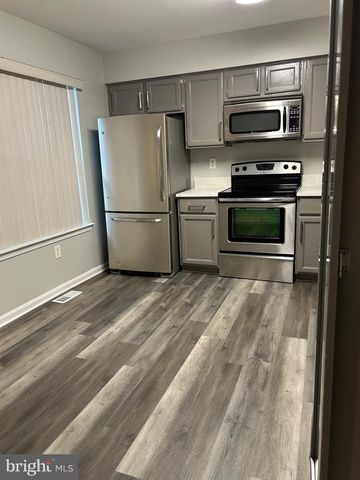 8426 EACH LEAF CT, Columbia, MD 21045