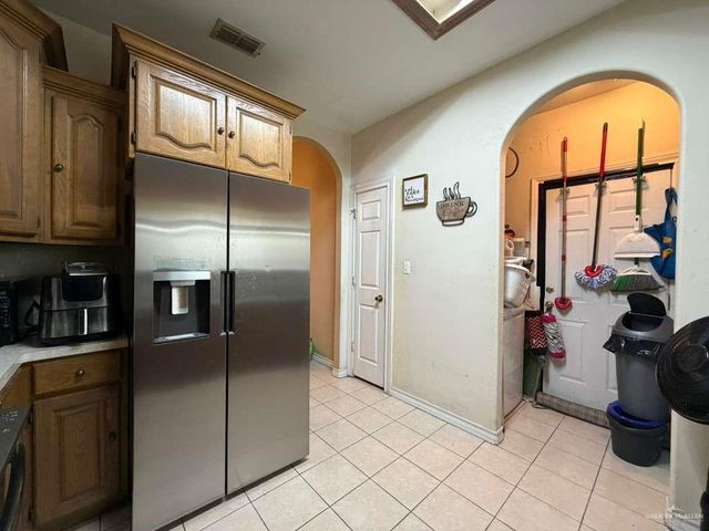 1212 12th Street, Mercedes, TX 78570
