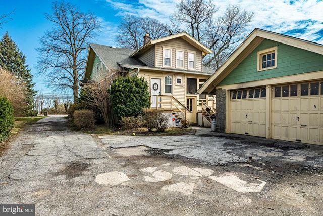 2203 PHILADELPHIA PIKE, Claymont, DE 19703