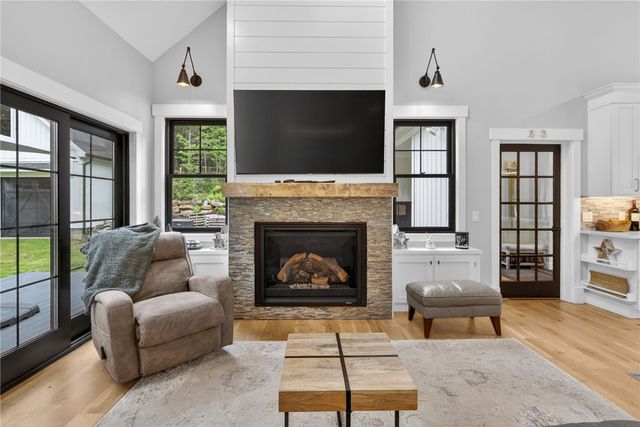 1425 Maple Valley Road, Coventry, RI 02816