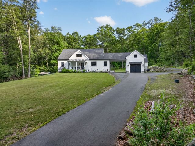 1425 Maple Valley Road, Coventry, RI 02816