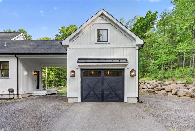 1425 Maple Valley Road, Coventry, RI 02816