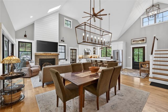 1425 Maple Valley Road, Coventry, RI 02816