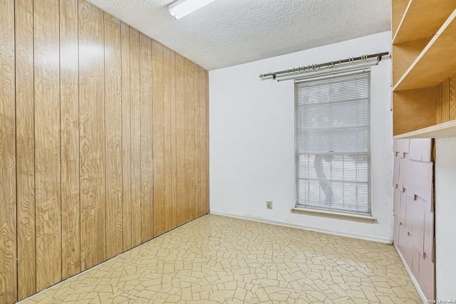 2315 Fairhill, San Antonio, TX 78228