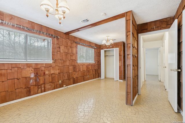 2315 Fairhill, San Antonio, TX 78228