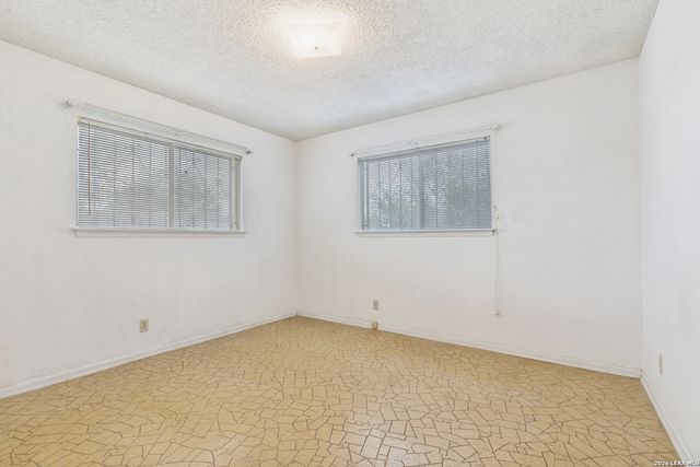 2315 Fairhill, San Antonio, TX 78228