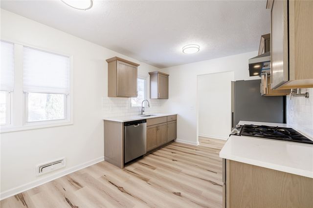 295 Straub Road, Greece, NY 14626