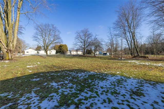 295 Straub Road, Greece, NY 14626