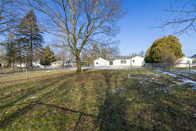 295 Straub Road, Greece, NY 14626