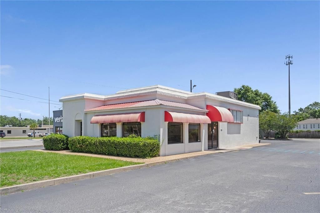 732 Saraland Boulevard S, Saraland, AL 36571 — exterior