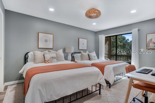 50 Yacht Cove Dr Apt 214, Hilton Head Island, SC 29928