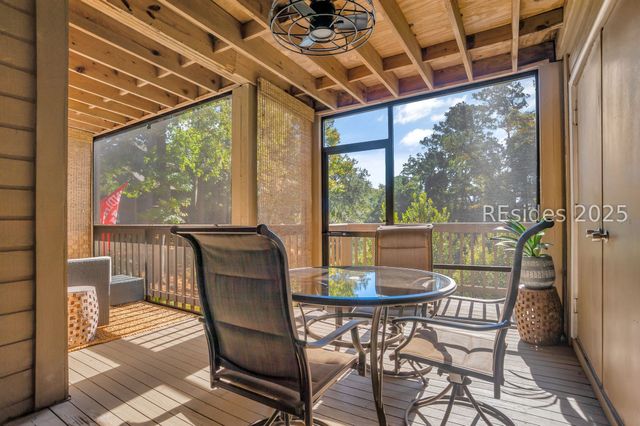 50 Yacht Cove Dr Apt 214, Hilton Head Island, SC 29928