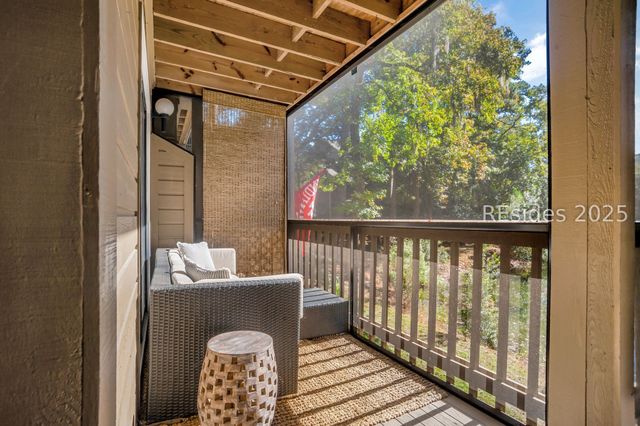 50 Yacht Cove Dr Apt 214, Hilton Head Island, SC 29928