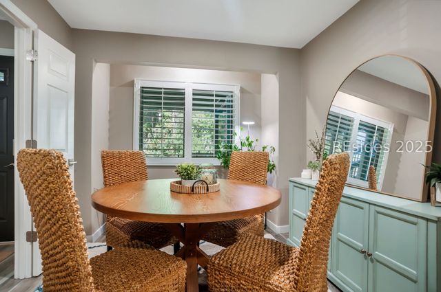 50 Yacht Cove Dr Apt 214, Hilton Head Island, SC 29928