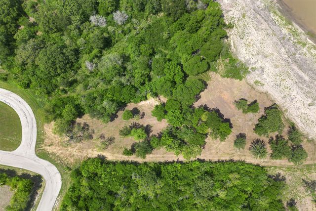 8471 Southern Shore Court, Kemp, TX 75143