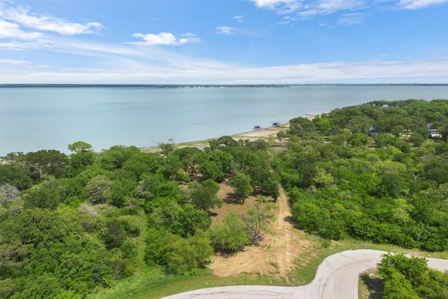 8471 Southern Shore Court, Kemp, TX 75143