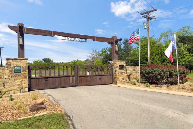 8471 Southern Shore Court, Kemp, TX 75143