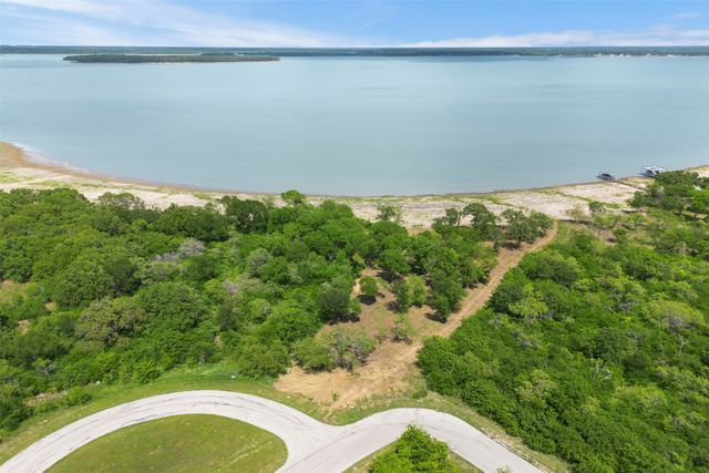 8471 Southern Shore Court, Kemp, TX 75143