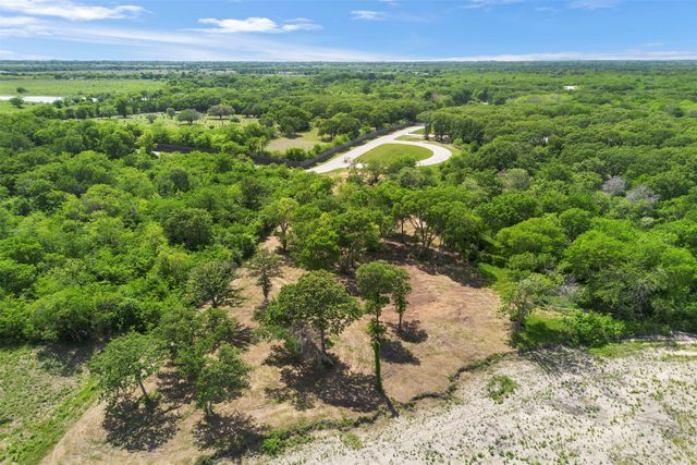 8471 Southern Shore Court, Kemp, TX 75143