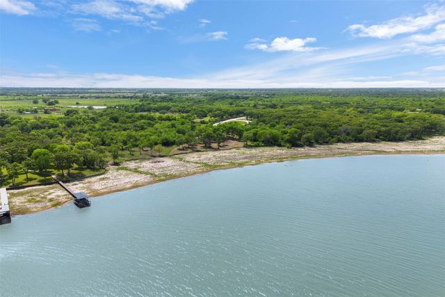 8471 Southern Shore Court, Kemp, TX 75143