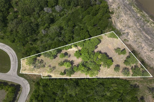 8471 Southern Shore Court, Kemp, TX 75143