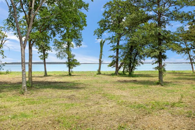 8471 Southern Shore Court, Kemp, TX 75143