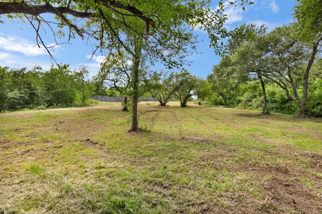 8471 Southern Shore Court, Kemp, TX 75143
