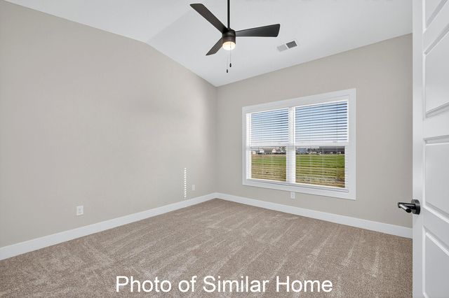 446 N 2ND Avenue, Eldridge, IA 52748