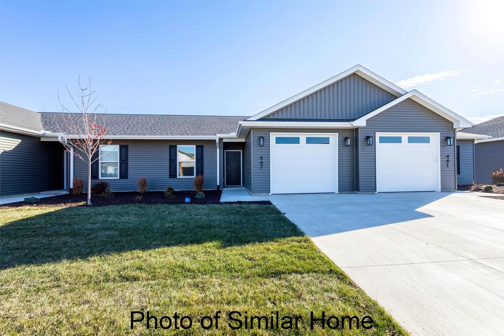 446 N 2ND Avenue, Eldridge, IA 52748
