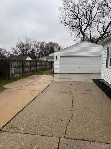 2028 Auburn Street, Holt, MI 48842