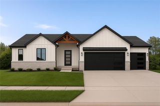 305 E Oak Street, Lone Jack, MO 64070