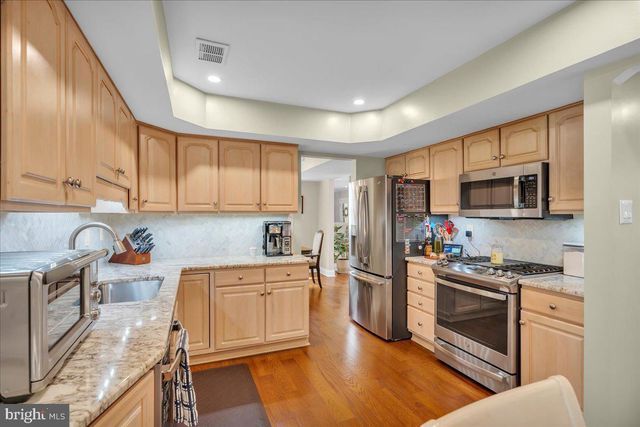 18 MANSFIELD DR, Sewell, NJ 08080