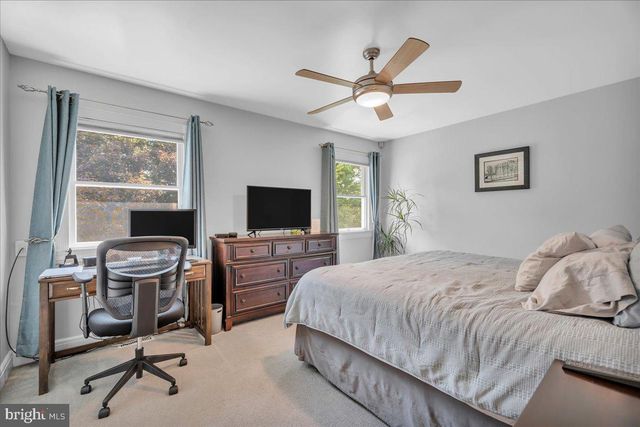 18 MANSFIELD DR, Sewell, NJ 08080