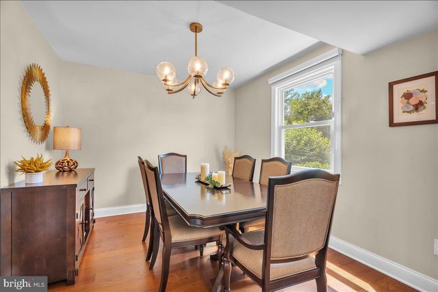 18 MANSFIELD DR, Sewell, NJ 08080