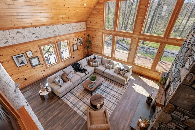 8 Barrett Rd, North Brookfield, MA 01535