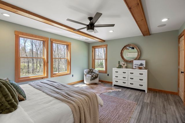 8 Barrett Rd, North Brookfield, MA 01535